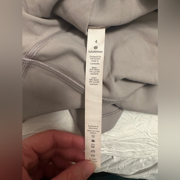 Lulu Align Pant II 25” Size 4 - Picture 3 of 7